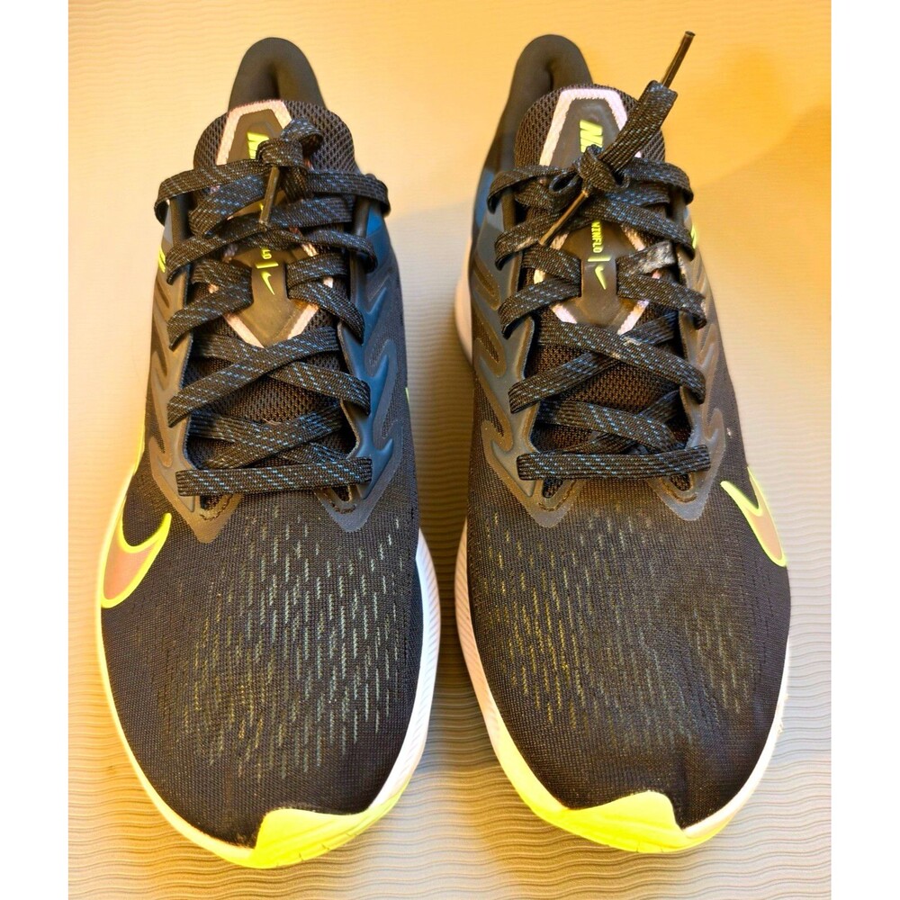 Nike Air Zoom Winflo Men’s Running Sneakers Size 10